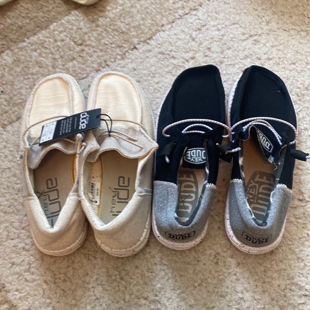 Worn twice. Picture is from original seller, I am reposhing
